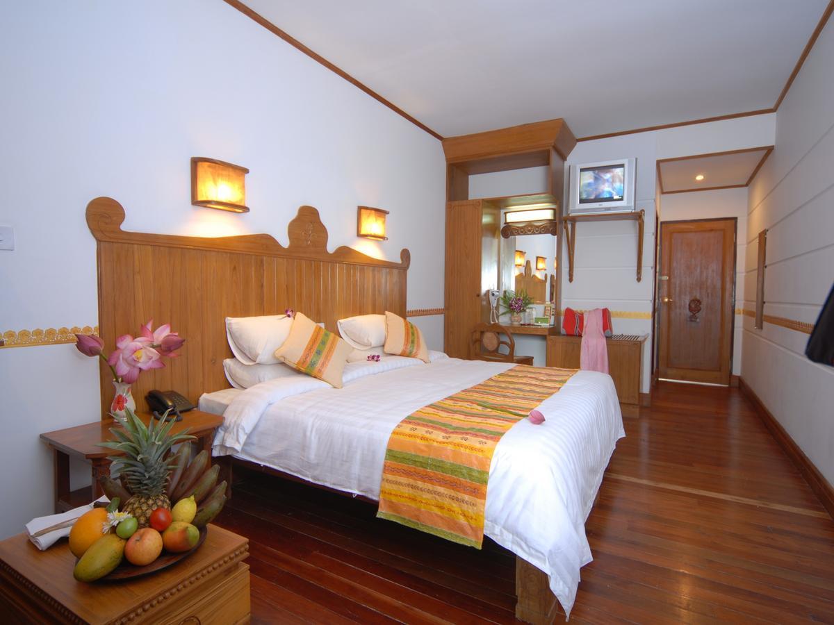 Hotel Amazing Nyaung Shwe Kültér fotó