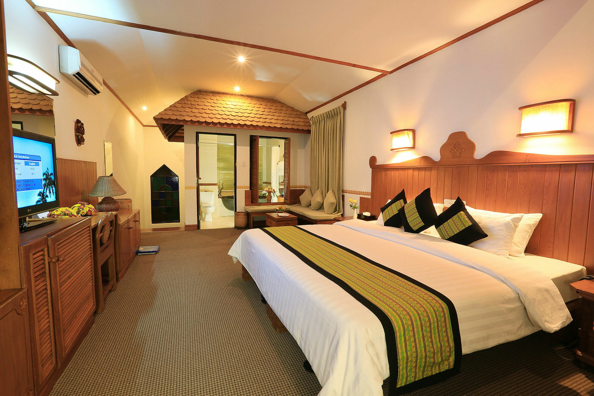 Hotel Amazing Nyaung Shwe Kültér fotó